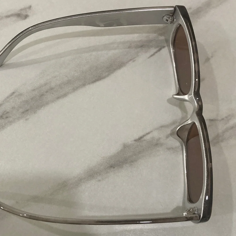 Brown Tortoiseshell Rectangular Sunglasses - Classic Retro Style